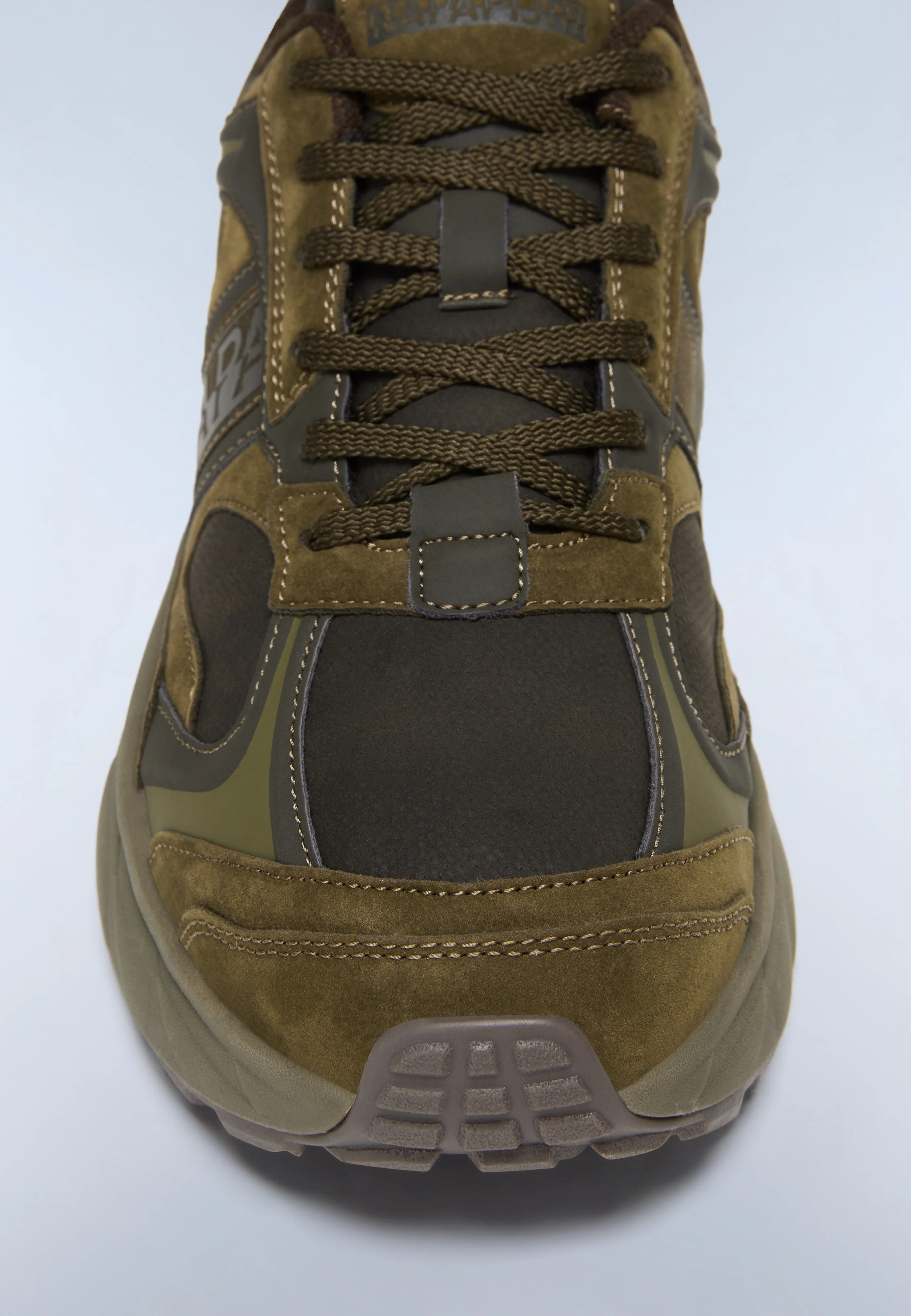 Delta Trainers - Image 7