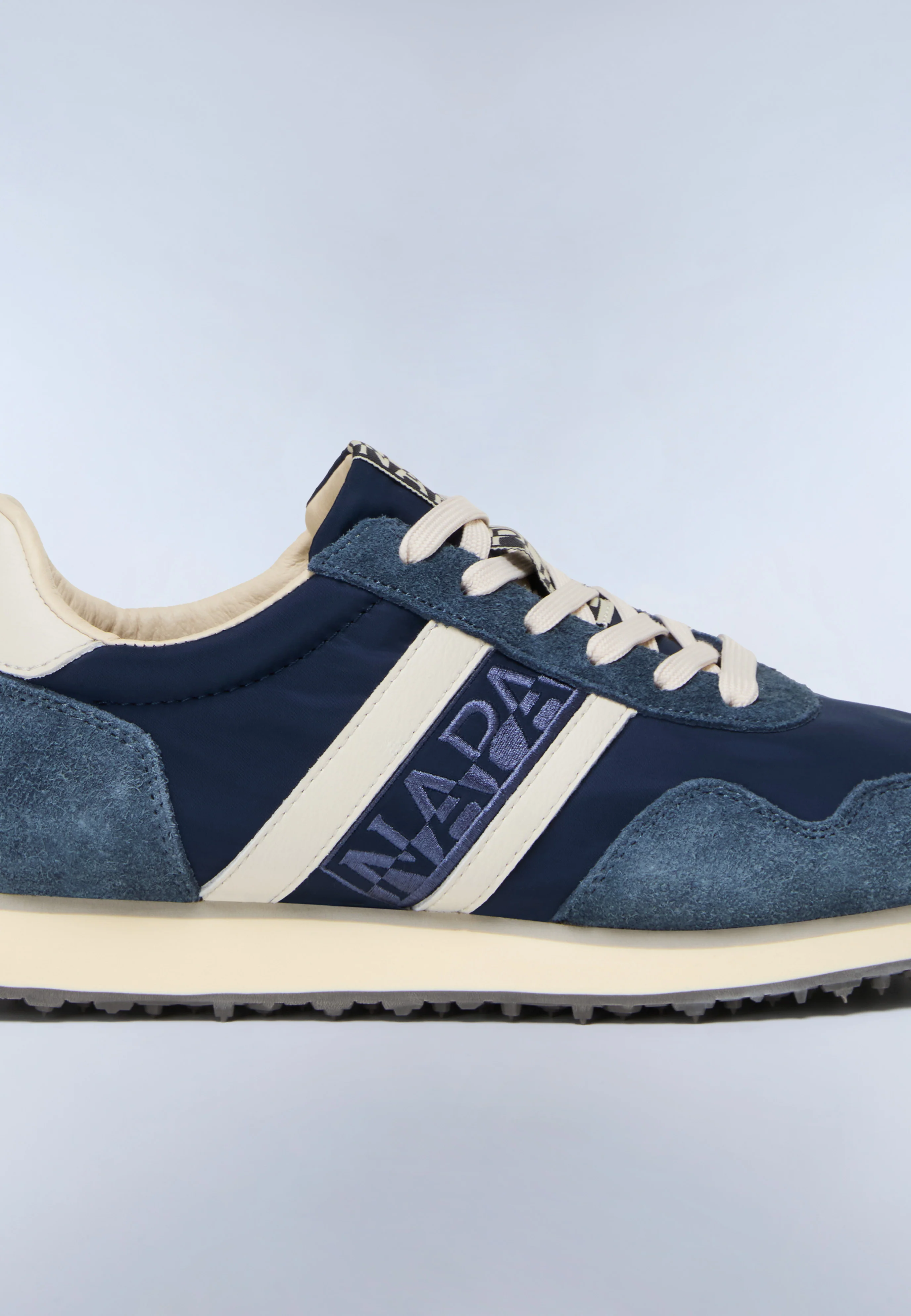 Trainers Shard - Image 8