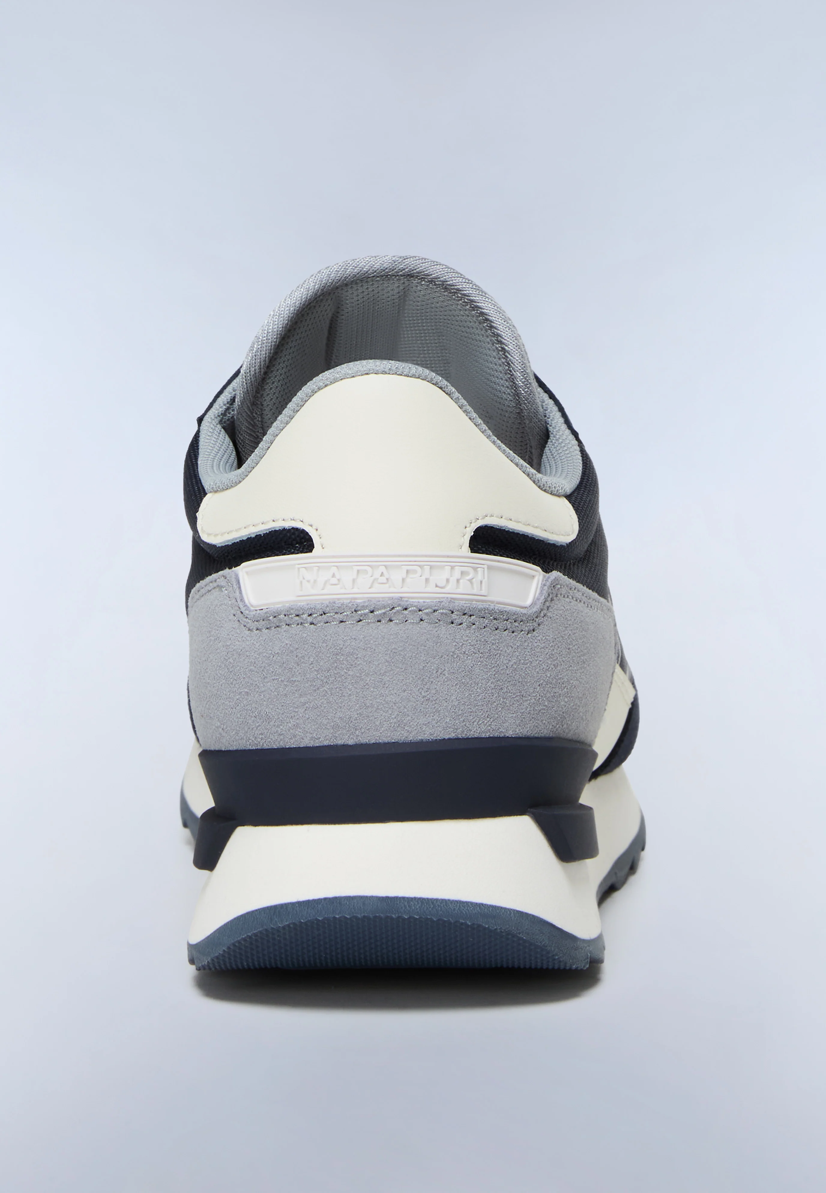 Trainers Stab - Image 9